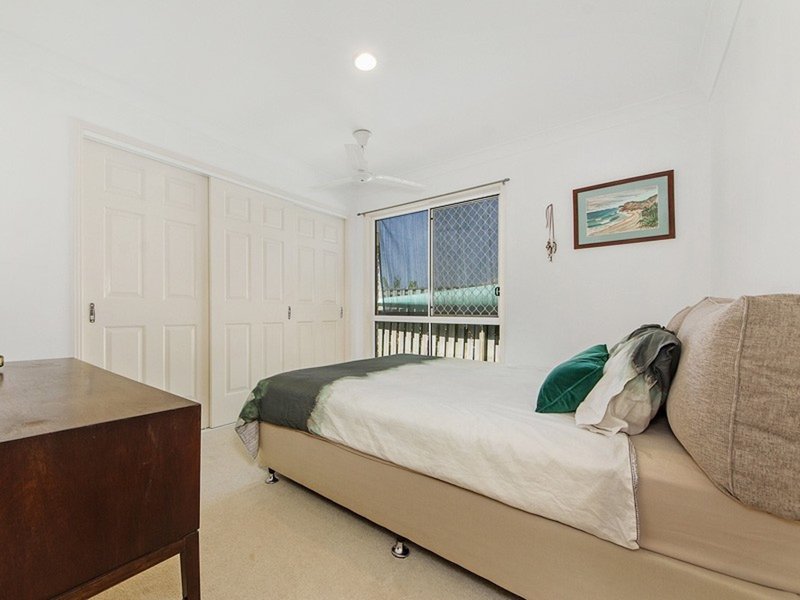 Photo - 2/6 Bella Donna Place, Robina QLD 4226 - Image 10