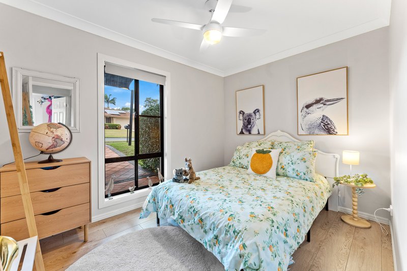 Photo - 26 Belmore Crescent, Forest Lake QLD 4078 - Image 14