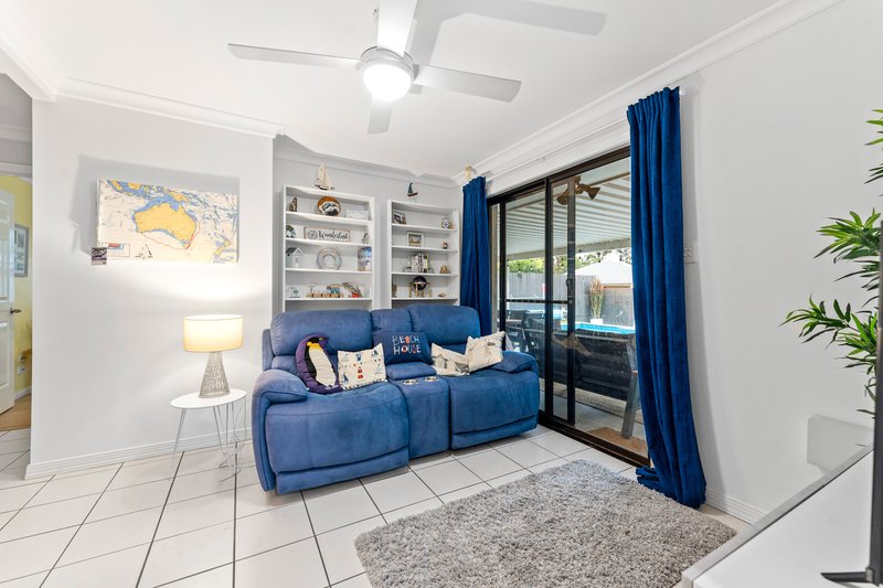 Photo - 26 Belmore Crescent, Forest Lake QLD 4078 - Image 20