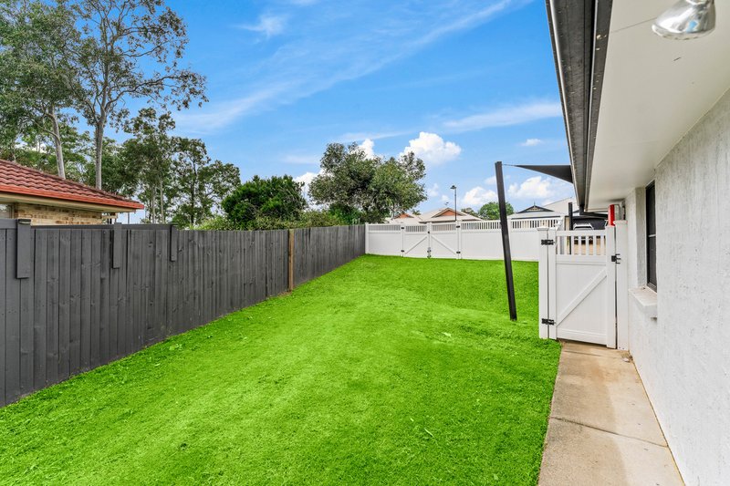 Photo - 26 Belmore Crescent, Forest Lake QLD 4078 - Image 23