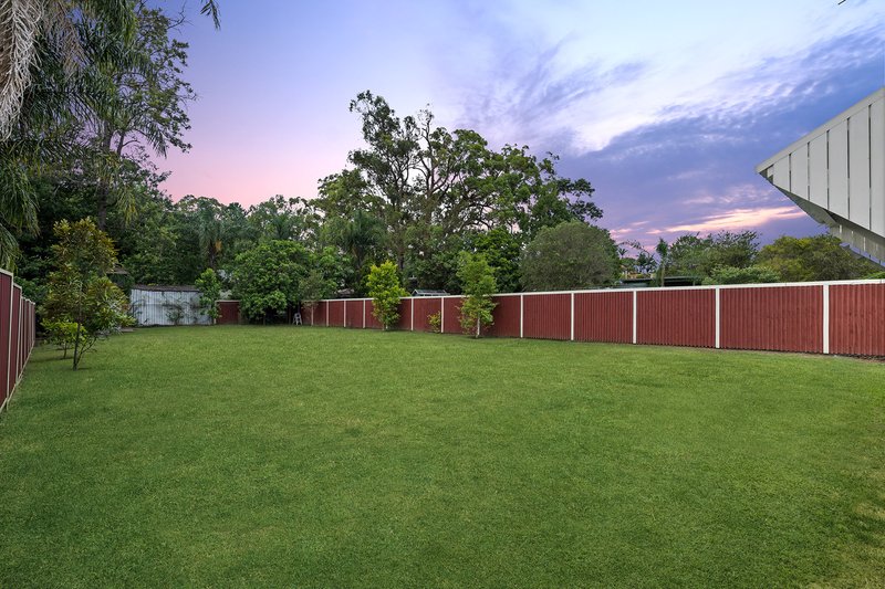 Photo - 26 Beverley Avenue, Rochedale South QLD 4123 - Image 2