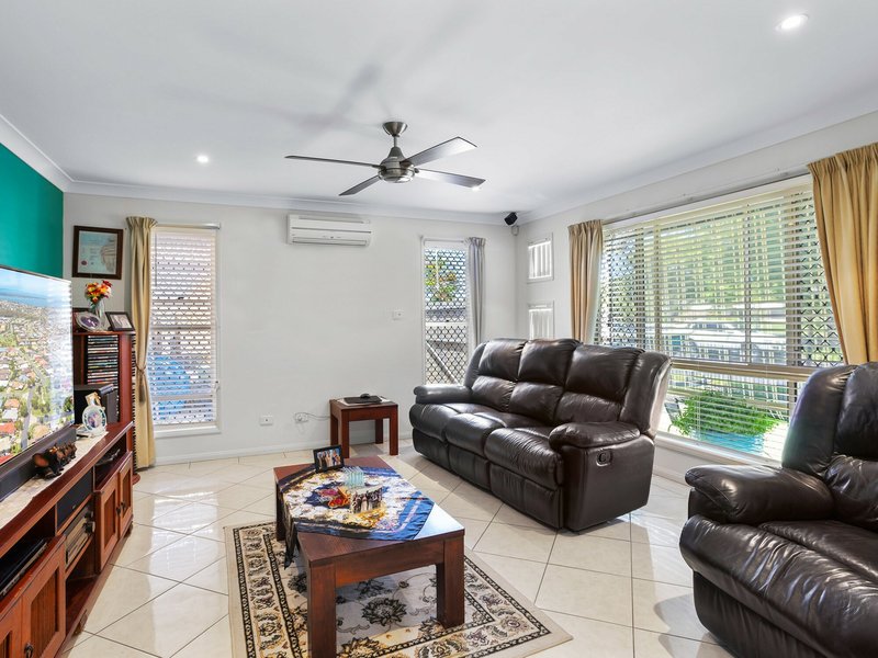 Photo - 26 Bilinga Ct , Sandstone Point QLD 4511 - Image 5