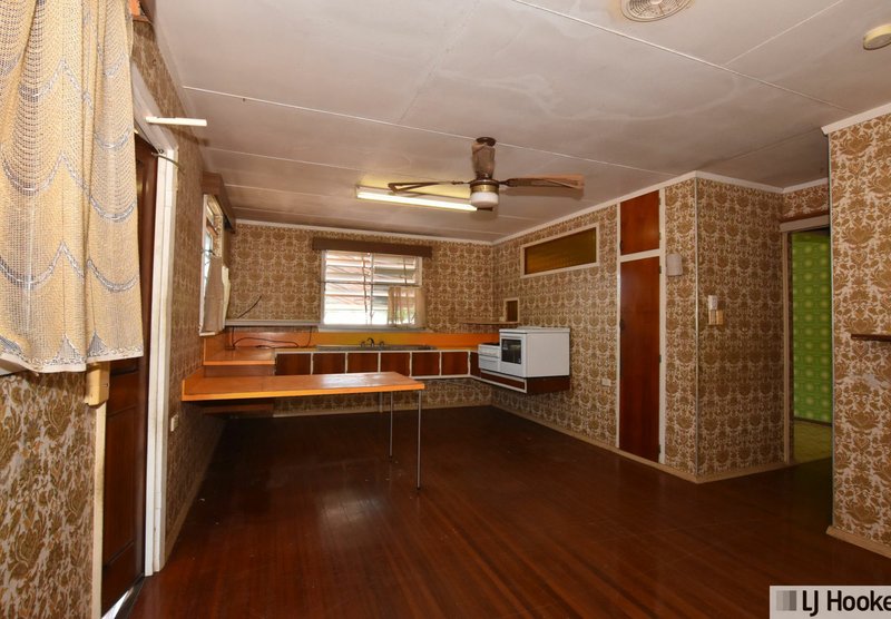 Photo - 26 Bindon Street , Flying Fish Point QLD 4860 - Image 6