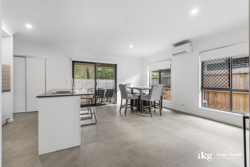 Photo - 26 Birchwood Street, Park Ridge QLD 4125 - Image 4