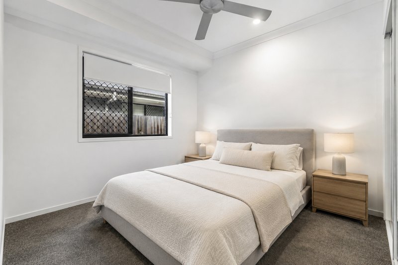Photo - 26 Birchwood Street, Park Ridge QLD 4125 - Image 11