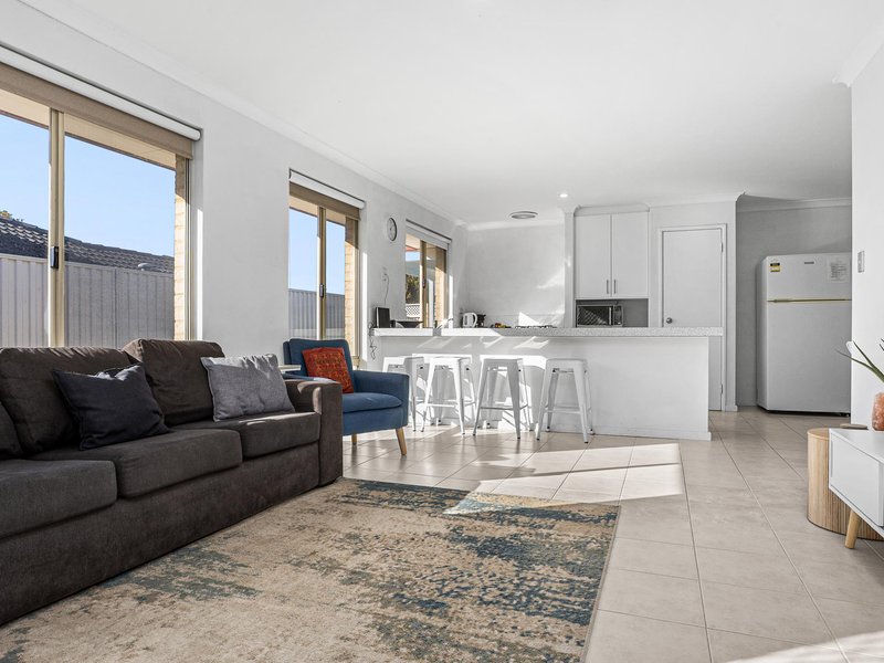 Photo - 26 Birkett Avenue, Beeliar WA 6164 - Image 4