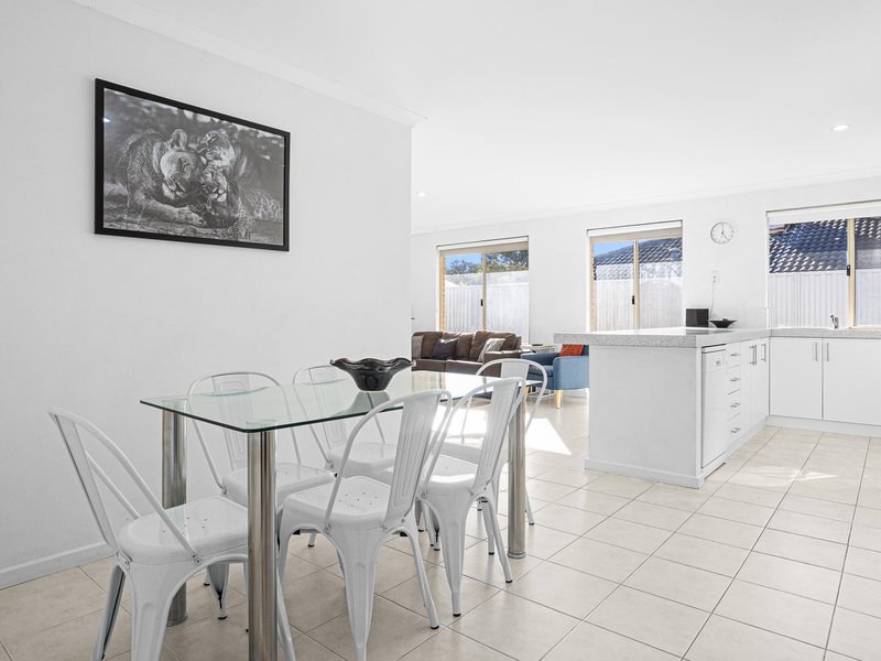 Photo - 26 Birkett Avenue, Beeliar WA 6164 - Image 5