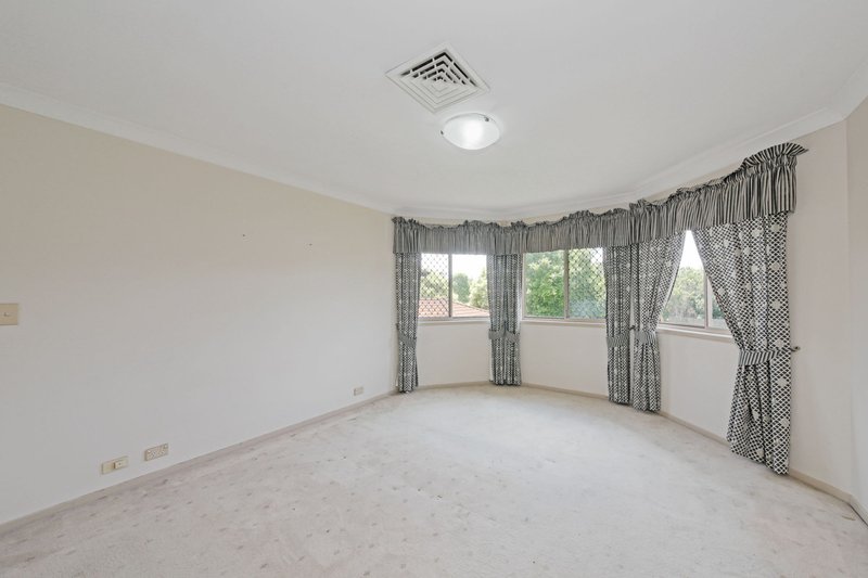 Photo - 26 Blackbutt Place, Brookfield QLD 4069 - Image 7