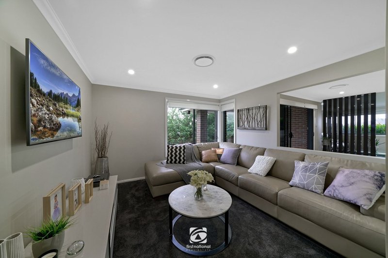 Photo - 26 Bourne Ridge, Oran Park NSW 2570 - Image 3