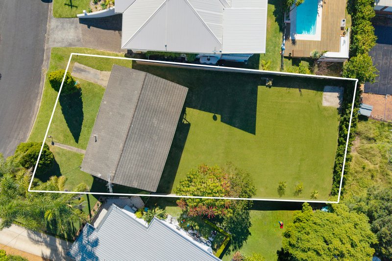 Photo - 26 Braemar Drive, Wamberal NSW 2260 - Image 6