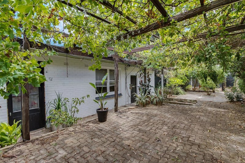 Photo - 26 Braemar Road, Torrens Park SA 5062 - Image 10