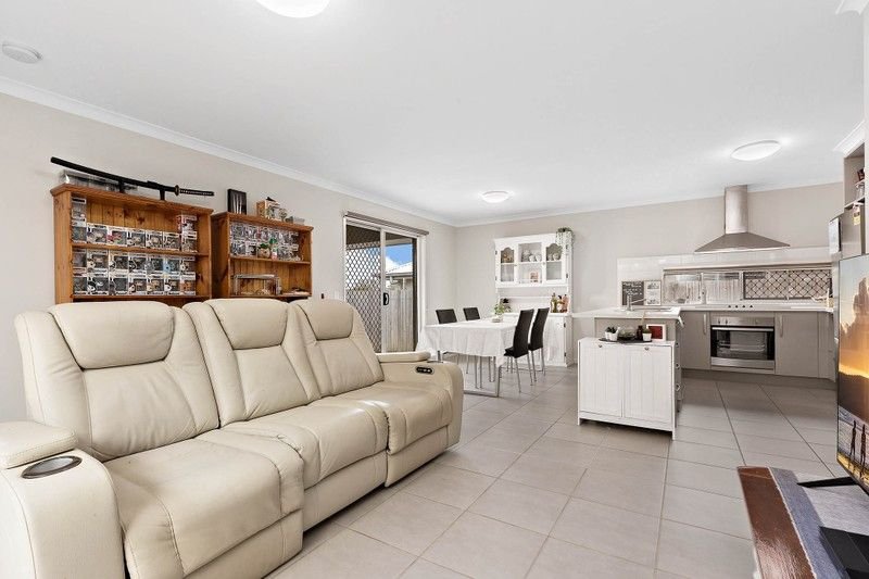 Photo - 26 Bramble Street, Griffin QLD 4503 - Image 3