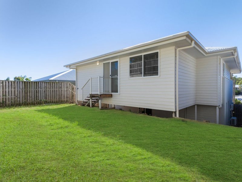 Photo - 26 Brampton Crescent, Springfield Lakes QLD 4300 - Image 15