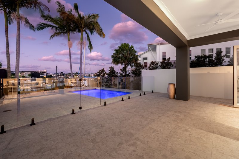 Photo - 26 Brindabella Close, Coomera Waters QLD 4209 - Image 5