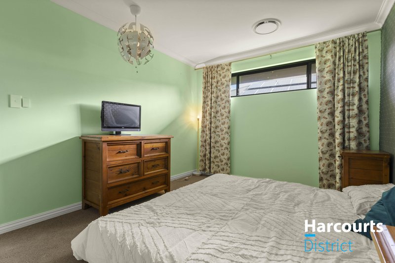 Photo - 26 Broadhurst Avenue, Ravenswood WA 6208 - Image 25