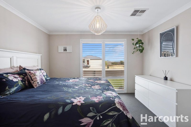 Photo - 26 Broadside Avenue, Eglinton WA 6034 - Image 20