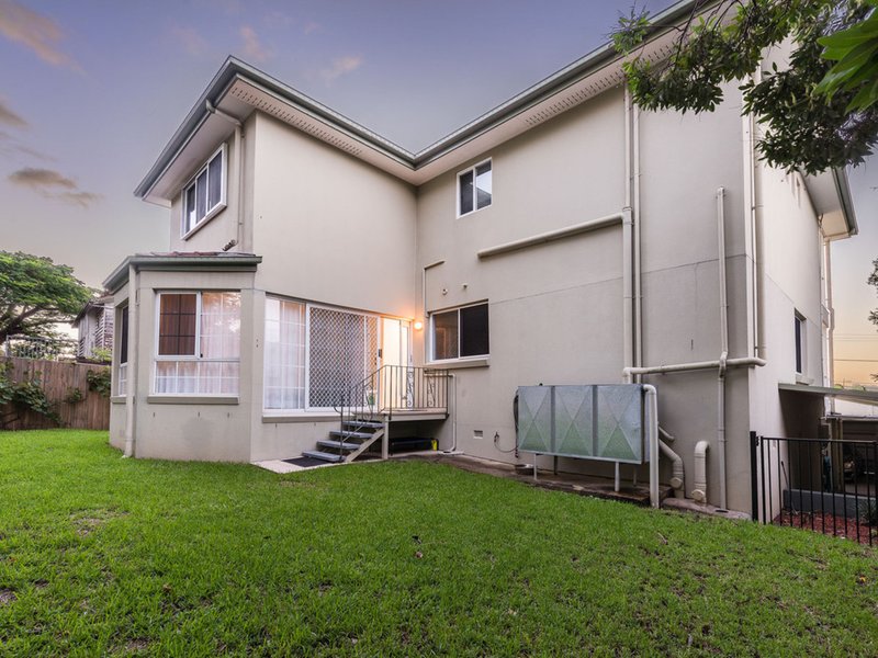 Photo - 26 Brodie Street, Holland Park West QLD 4121 - Image 14