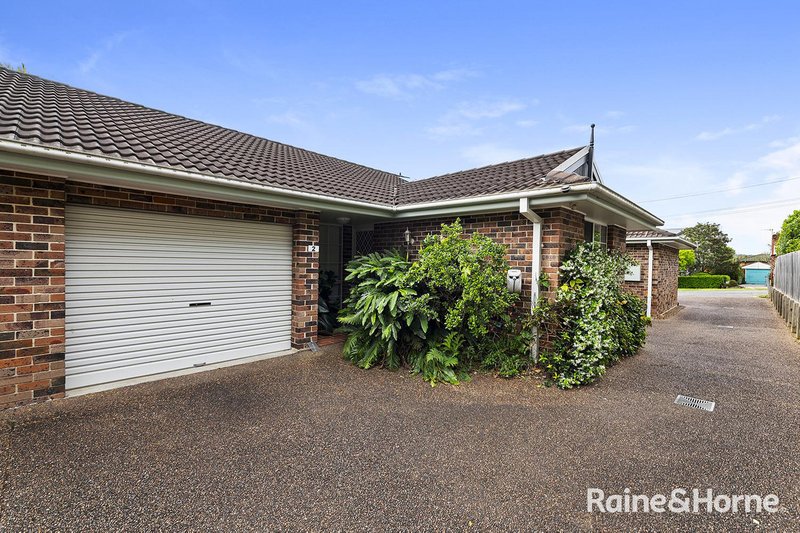 Photo - 2/6 Brougham Street, East Gosford NSW 2250 - Image 1