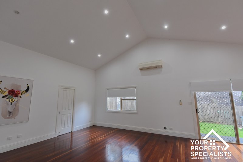 Photo - 2/6 Broughton Street, Camden NSW 2570 - Image 4