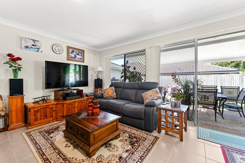 Photo - 26 Brushwood Circuit, Forest Lake QLD 4078 - Image 3