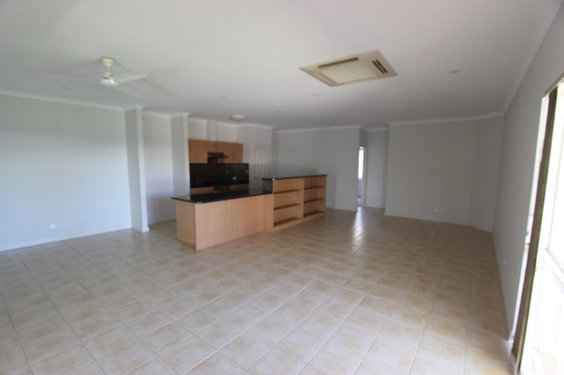 Photo - 26 Buchanan Circuit, Baynton WA 6714 - Image 7