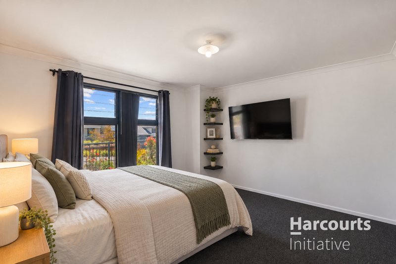 Photo - 26 Bulloo Loop, Ellenbrook WA 6069 - Image 4