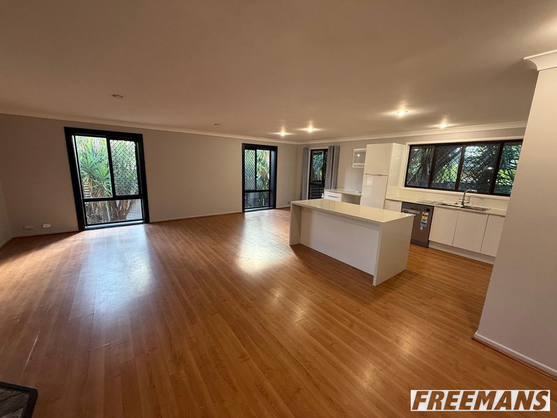 Photo - 26 Bunker Avenue, Nanango QLD 4615 - Image 5