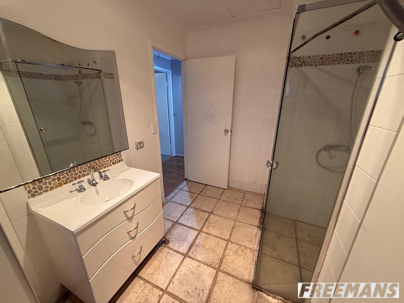 Photo - 26 Bunker Avenue, Nanango QLD 4615 - Image 18