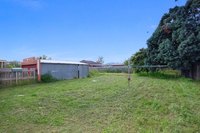 Photo - 26 Burton Street, Lalor VIC 3075 - Image 6