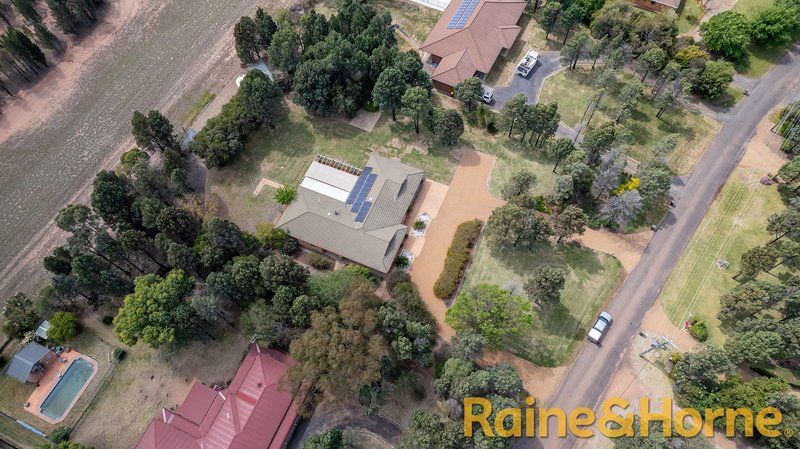 Photo - 26 Butler Drive, Gilgandra NSW 2827 - Image 16