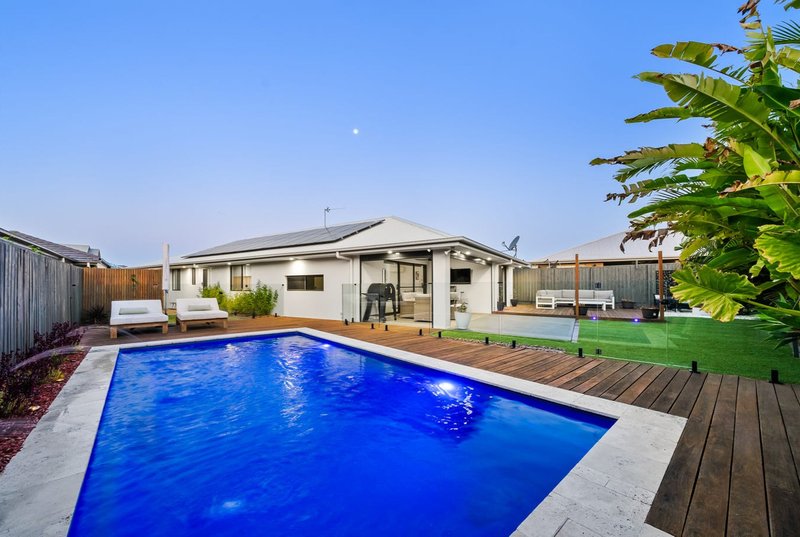Photo - 26 Butterleaf Crescent, Pimpama QLD 4209 - Image 17