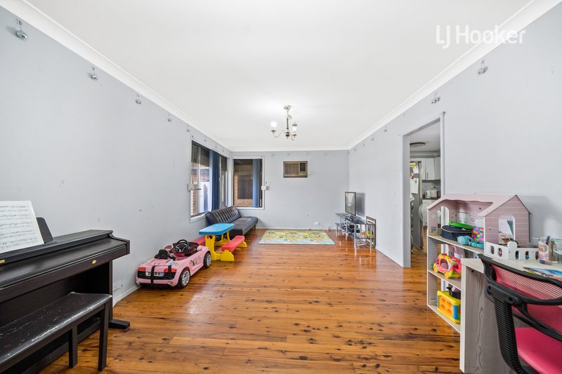 Photo - 26 Cambridge Street, Canley Heights NSW 2166 - Image 3