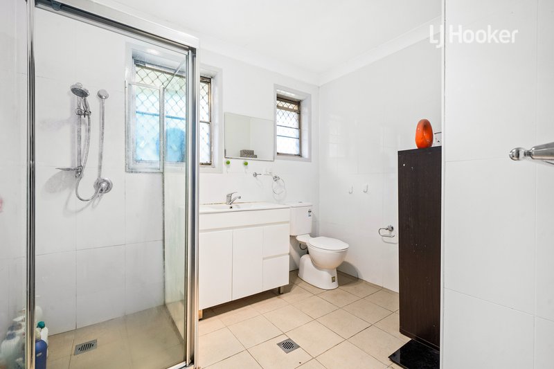 Photo - 26 Cambridge Street, Canley Heights NSW 2166 - Image 4