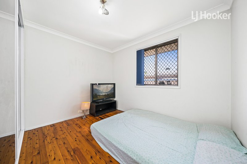 Photo - 26 Cambridge Street, Canley Heights NSW 2166 - Image 5