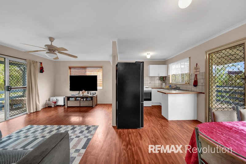 Photo - 26 Canterbury Lane, Bethania QLD 4205 - Image 4