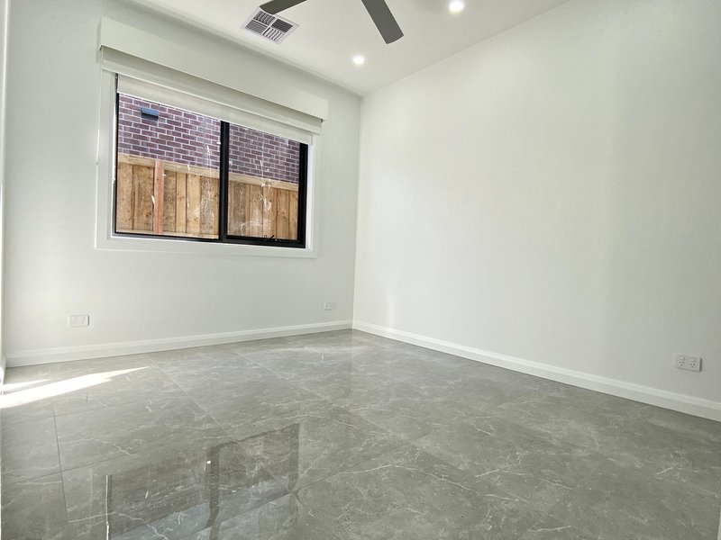 Photo - 26 Carat Street, Greenvale VIC 3059 - Image 8