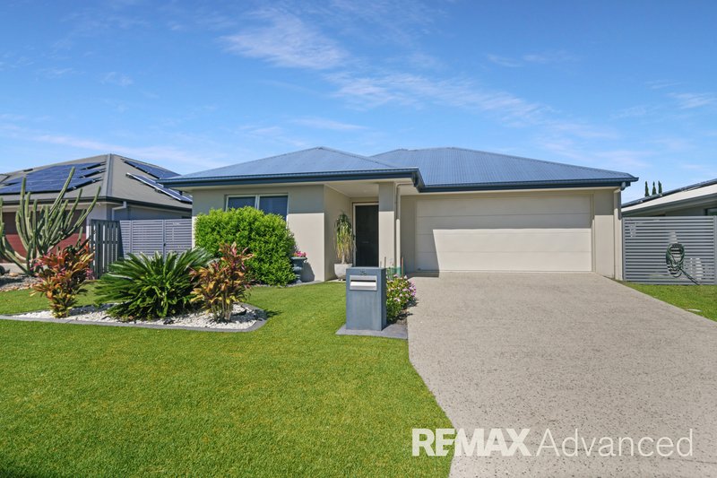 Photo - 26 Caraway Crescent, Banksia Beach QLD 4507 - Image 2