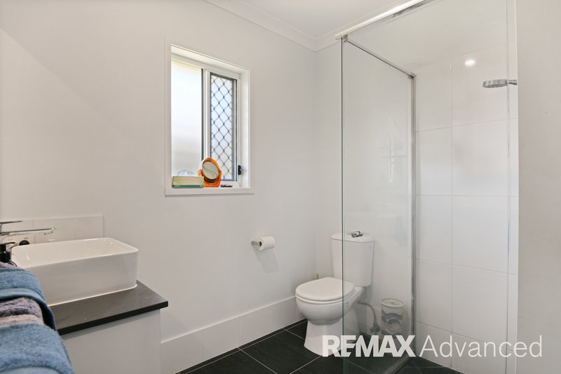 Photo - 26 Caraway Crescent, Banksia Beach QLD 4507 - Image 11