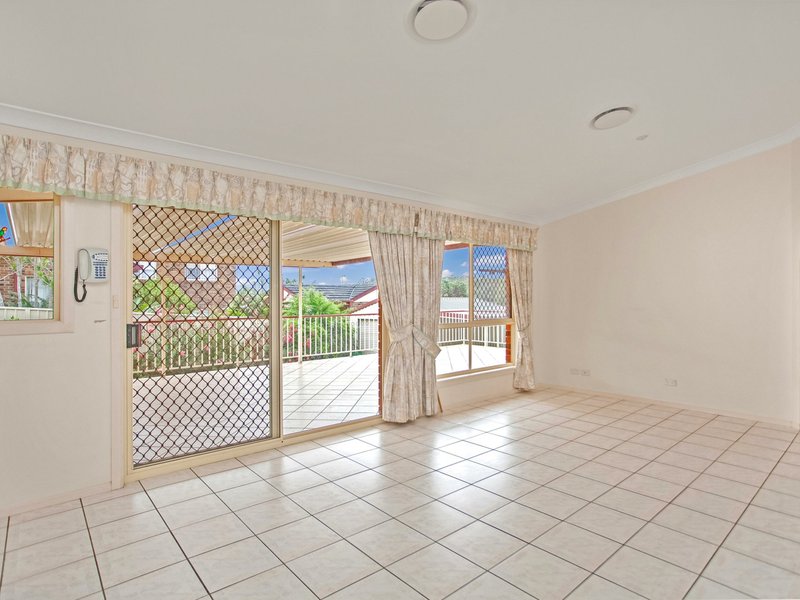 Photo - 26 Carrabeen Drive, Old Bar NSW 2430 - Image 8