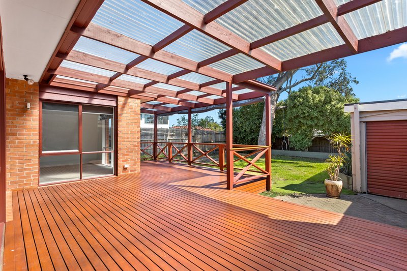 Photo - 26 Carrington Avenue, Seaford VIC 3198 - Image 5