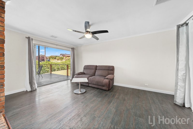 Photo - 26 Cassinia Street, Crestwood NSW 2620 - Image 8