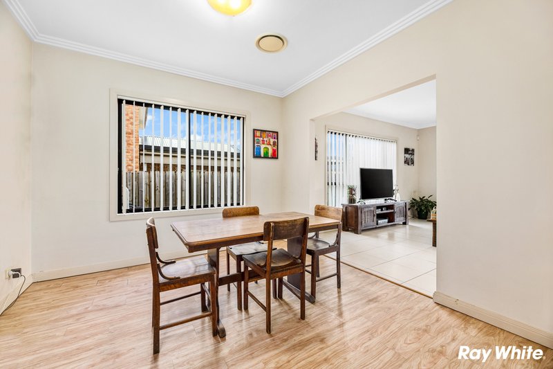 Photo - 26 Castleford Terrace, Stanhope Gardens NSW 2768 - Image 4