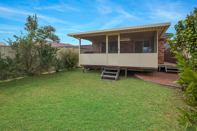 Photo - 2/6 Casuarina Close, Old Bar NSW 2430 - Image 14