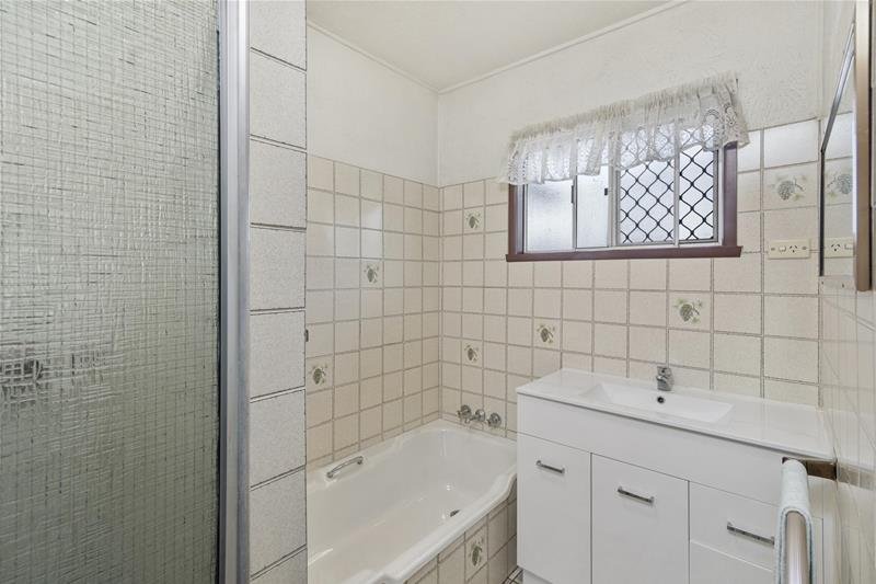 Photo - 26 Celebes Avenue, Palm Beach QLD 4221 - Image 14