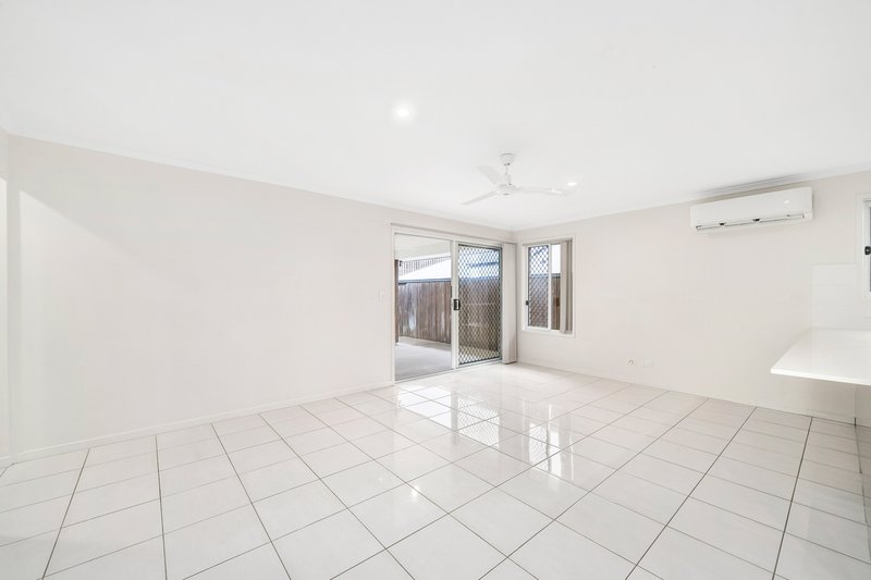 Photo - 26 Celebration Crescent, Griffin QLD 4503 - Image 4