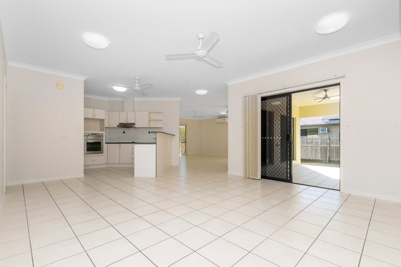 Photo - 26 Chaimberlane Place, Kirwan QLD 4817 - Image 2