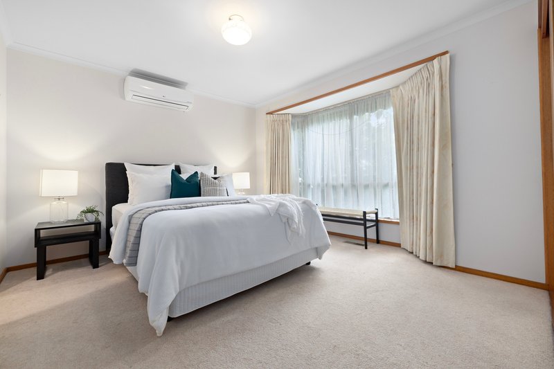 Photo - 2/6 Charles Street, Mount Waverley VIC 3149 - Image 4