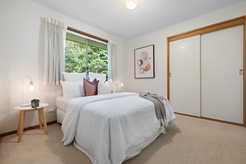 Photo - 2/6 Charles Street, Mount Waverley VIC 3149 - Image 9