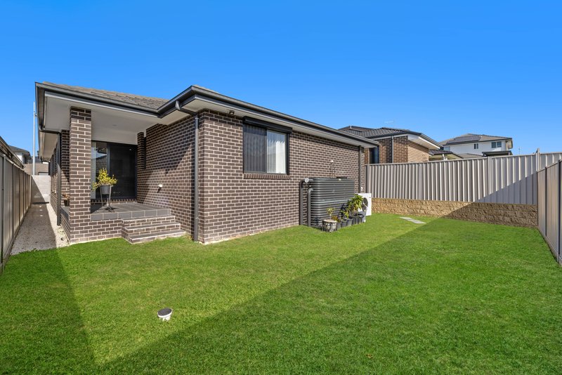 Photo - 26 Chesham Avenue, Oran Park NSW 2570 - Image 11