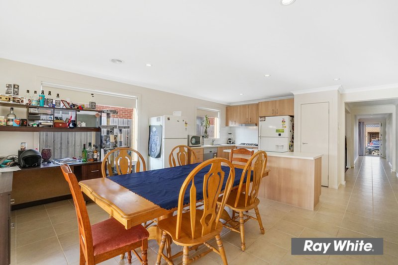 Photo - 26 Claire Way, Tarneit VIC 3029 - Image 9